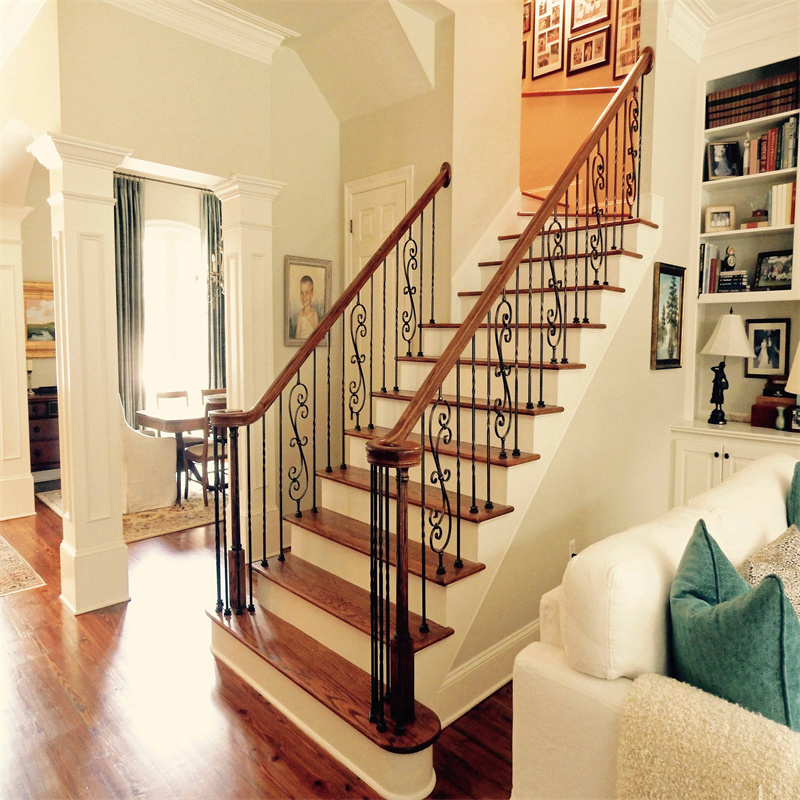 Wooden Balustrade For Apartments Hotel